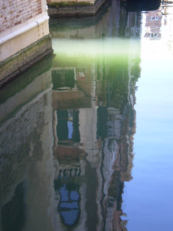 venezia-canal-mirror-musique21-huillet